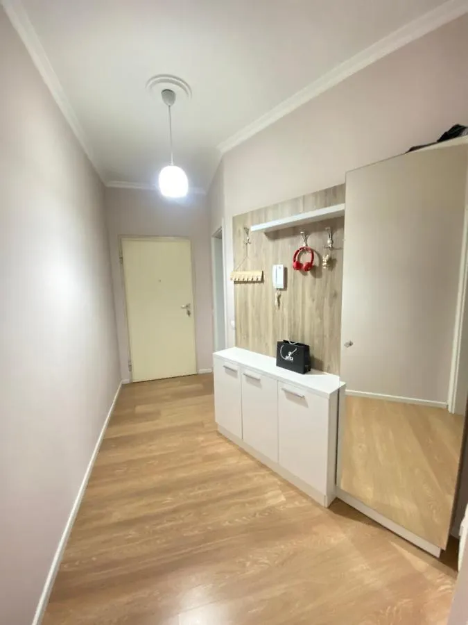 La Casa Apartment Tirana 0*,